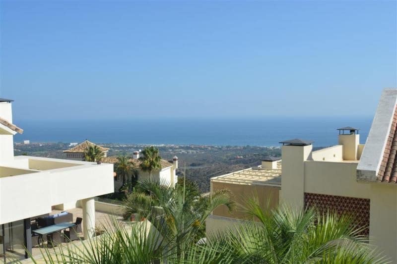 3 soverom Penthouse til salgs i Marbella med svømmebasseng garasje - € 1 360 000 (Ref: 7794714)