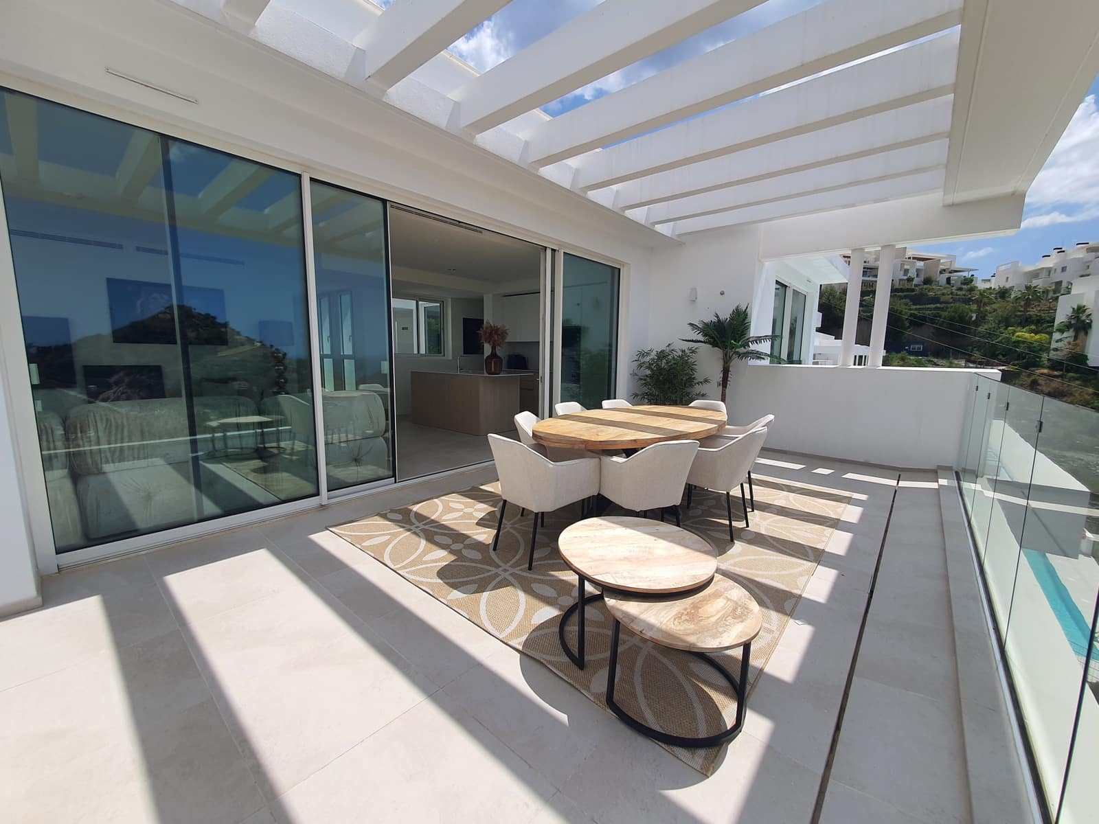 3 bedroom Penthouse for sale in Ojen with pool garage - € 949,000 (Ref: 7839589)