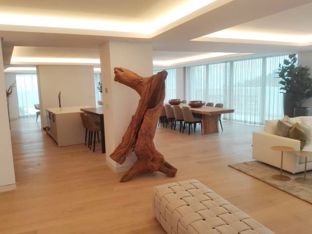 3 bedroom Penthouse for sale in Ojen with pool garage - € 949,000 (Ref: 7839589)