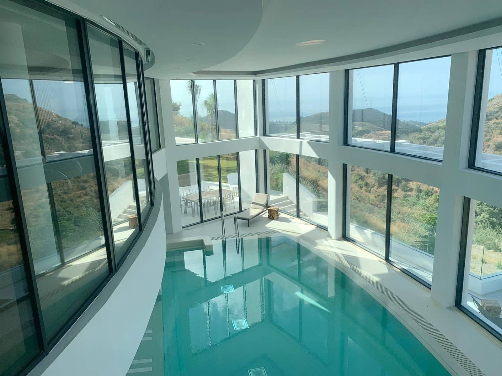 3 bedroom Penthouse for sale in Ojen with pool garage - € 949,000 (Ref: 7839589)