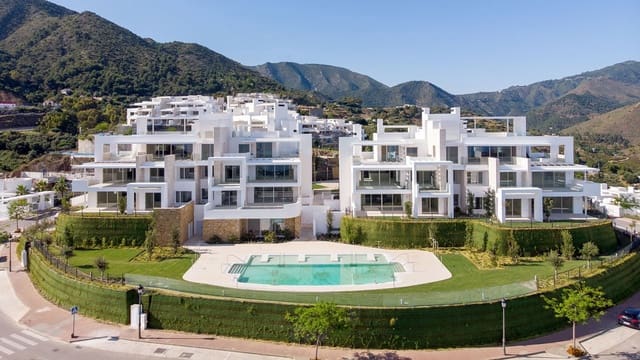 3 quarto Penthouse para venda em Ojen com piscina garagem - 949 000 € (Ref: 7839589)