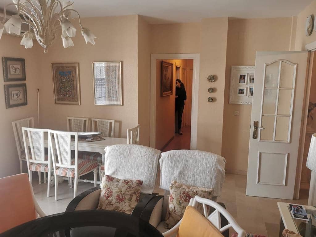 3 Zimmer Wohnung zu verkaufen in Fuengirola mit Pool Garage - 365.000 € (Ref: 7849346)