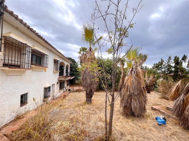 6 soveværelse Villa til salg i Marbella - € 1.975.000 (Ref: 7852152)