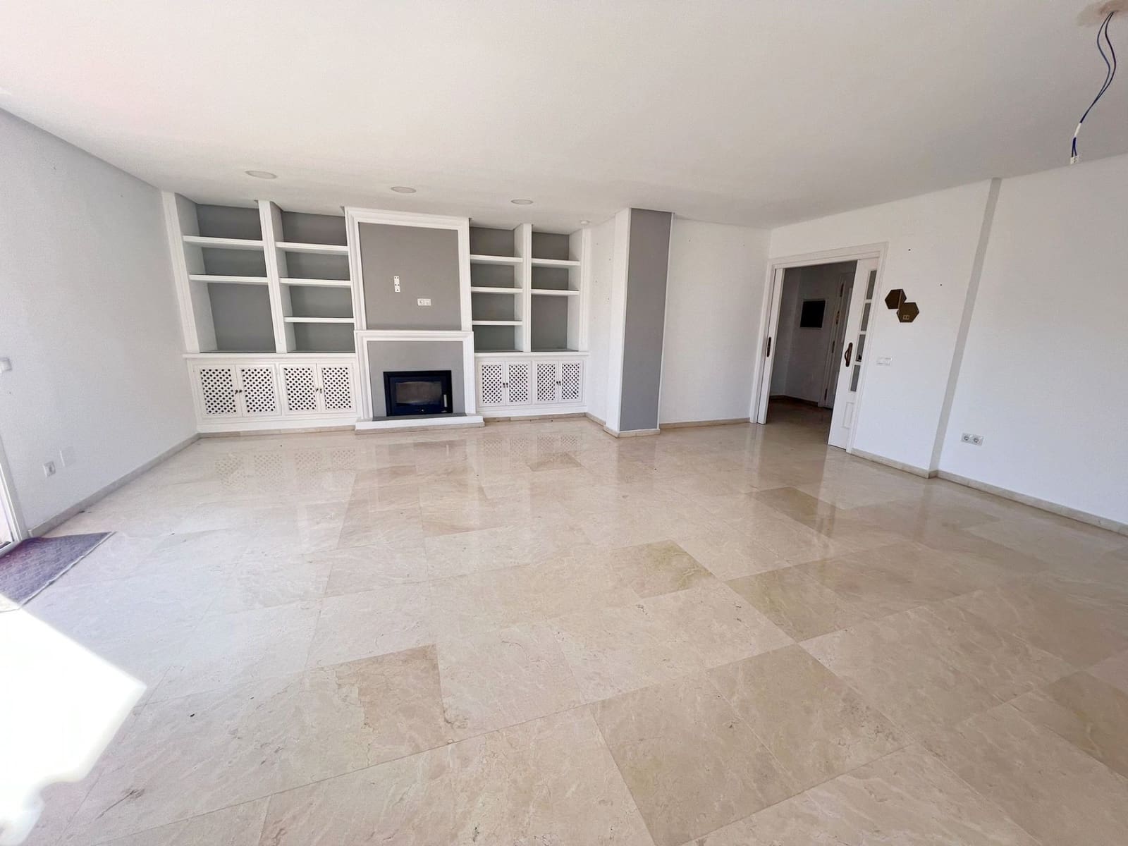 6 sypialnia Penthouse na sprzedaż w Fuengirola z basenem - 850 000 € (Ref: 7924045)