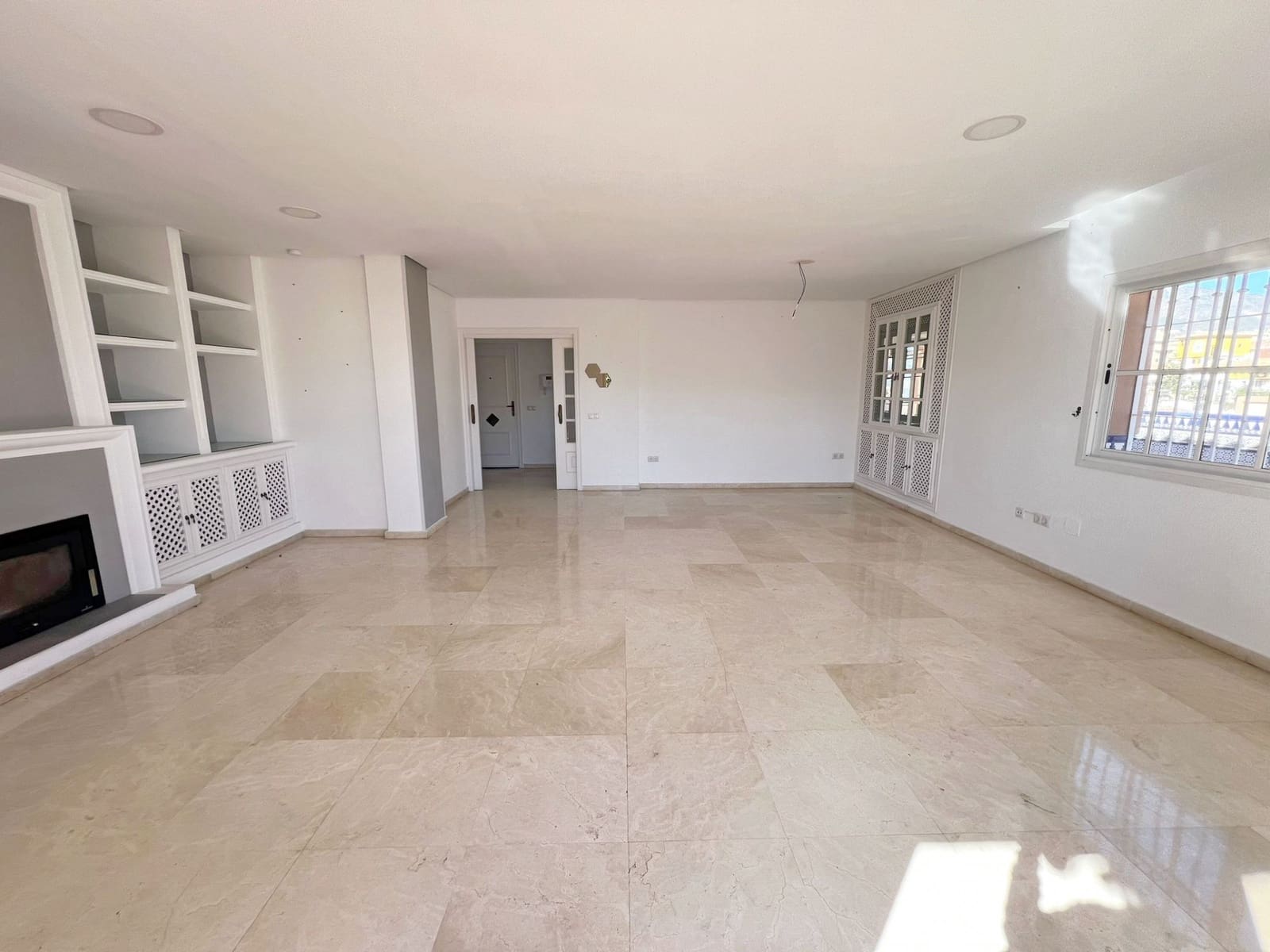 6 sypialnia Penthouse na sprzedaż w Fuengirola z basenem - 850 000 € (Ref: 7924045)