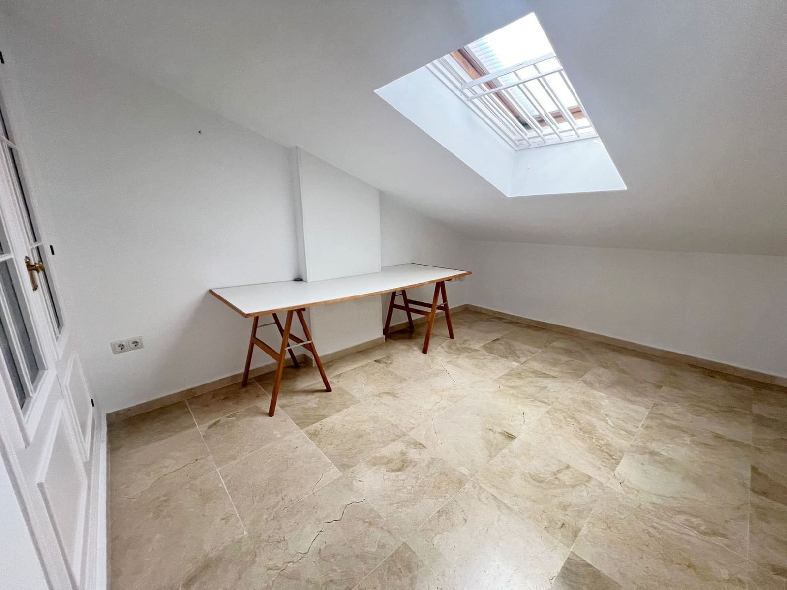 6 sypialnia Penthouse na sprzedaż w Fuengirola z basenem - 850 000 € (Ref: 7924045)