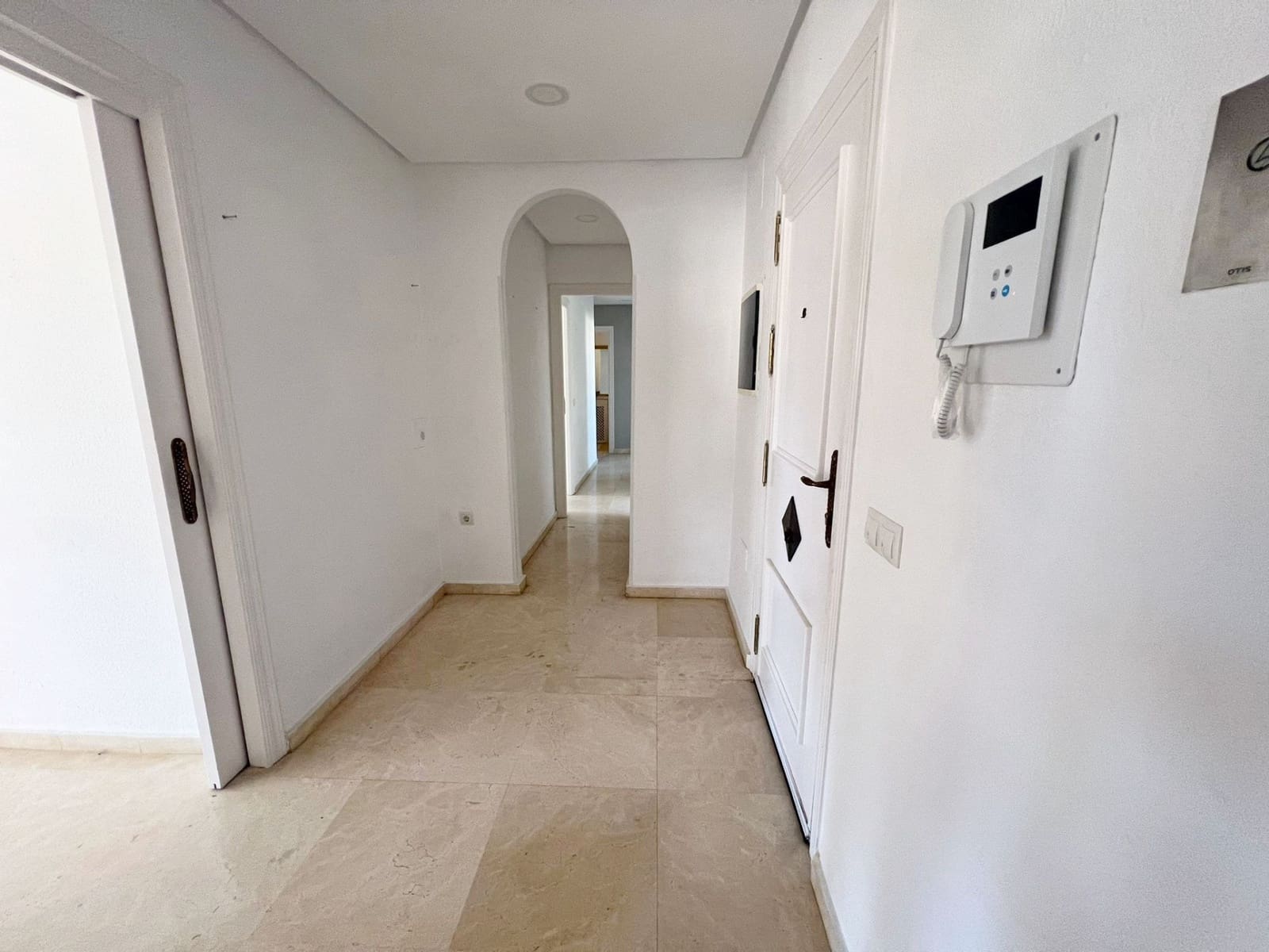 6 sypialnia Penthouse na sprzedaż w Fuengirola z basenem - 850 000 € (Ref: 7924045)