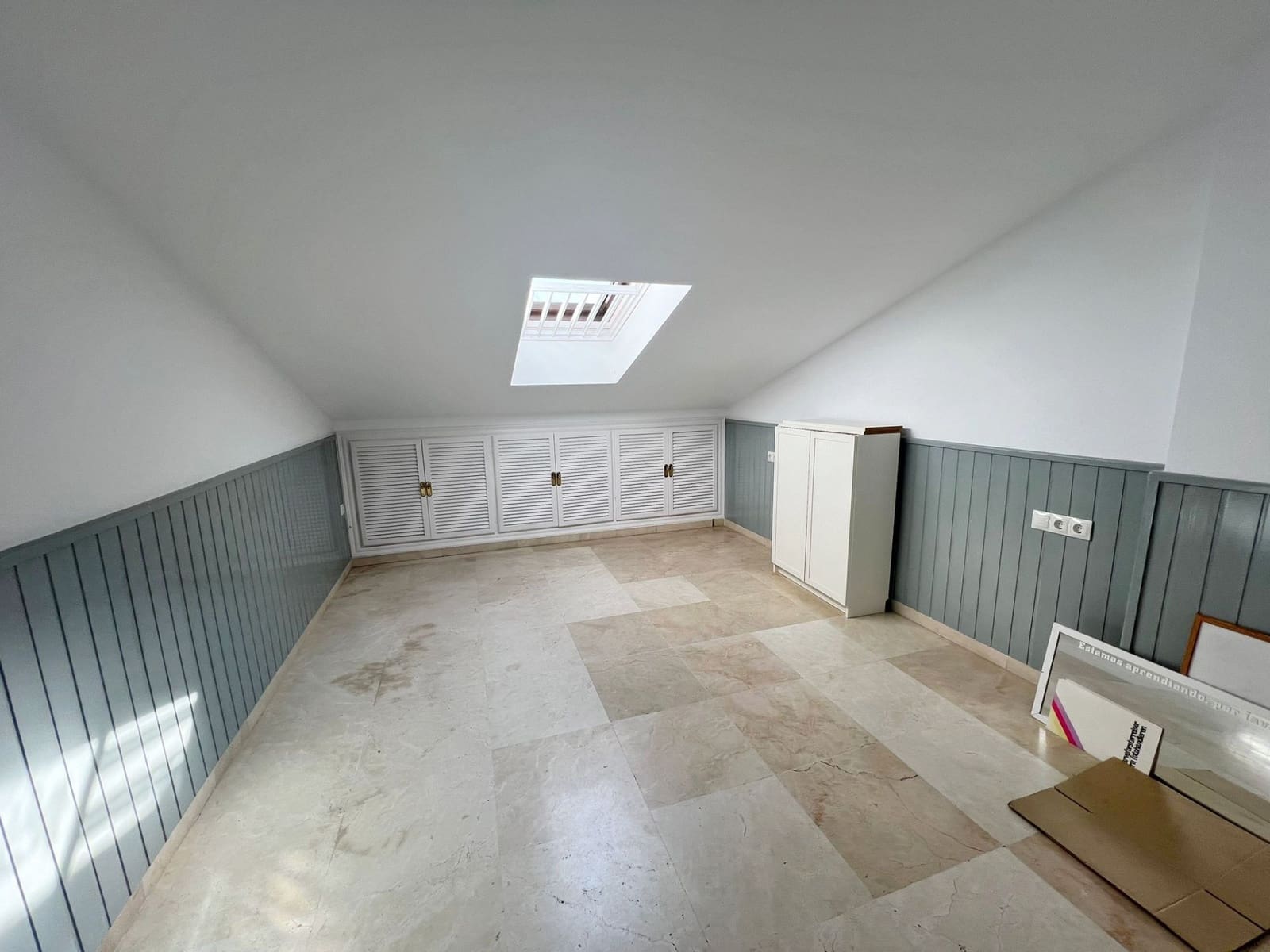 6 sypialnia Penthouse na sprzedaż w Fuengirola z basenem - 850 000 € (Ref: 7924045)