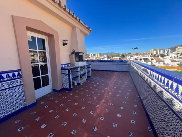 6 sovrum Takvåning till salu i Fuengirola med pool - 850 000 € (Ref: 7924045)