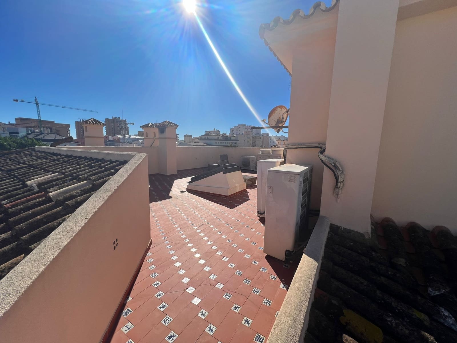 6 quarto Penthouse para venda em Fuengirola com piscina - 850 000 € (Ref: 7924045)