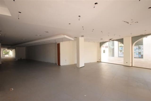 Komercyjne na sprzedaż w Marbella - 800 000 € (Ref: 7969237)