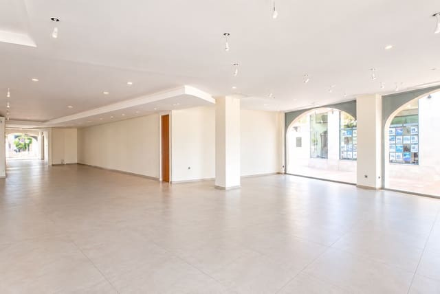 Komercyjne na sprzedaż w Marbella - 800 000 € (Ref: 7969237)