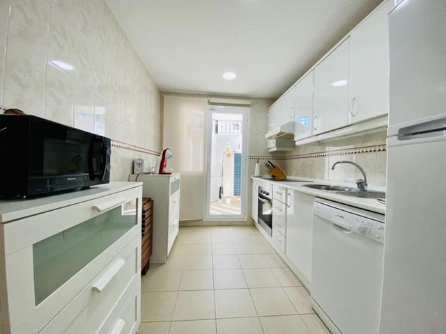 2 makuuhuone Huoneisto myytävänä paikassa Marbella mukana uima-altaan - 414 000 € (Ref: 8010852)