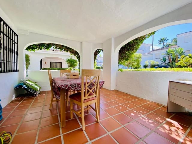 2 makuuhuone Huoneisto myytävänä paikassa Marbella mukana uima-altaan - 414 000 € (Ref: 8010852)