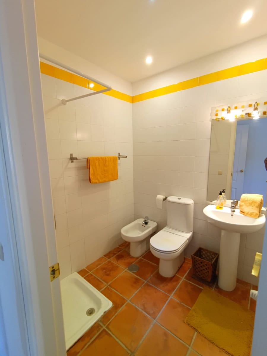 5 quarto Moradia para venda em Sotogrande com piscina garagem - 1 125 000 € (Ref: 8024609)