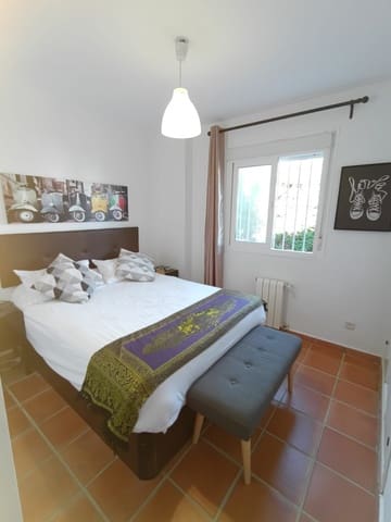 Chalet de 5 habitaciones en Sotogrande Alto, San Roque en venta con piscina garaje - 1.125.000 € (Ref: 8024609)