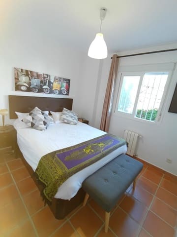 Chalet de 5 habitaciones en Sotogrande Alto, San Roque en venta con piscina garaje - 1.125.000 € (Ref: 8024609)
