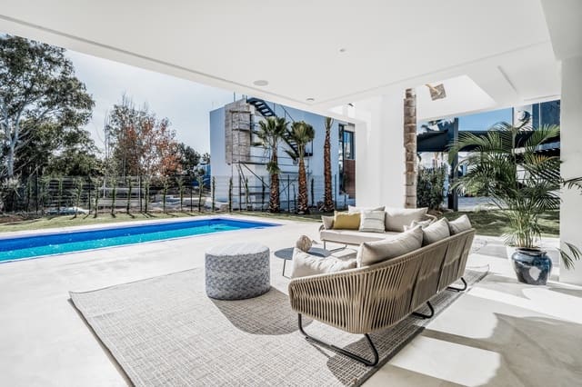 4 soverom Villa til salgs i Estepona med svømmebasseng garasje - € 1 995 000 (Ref: 8029222)