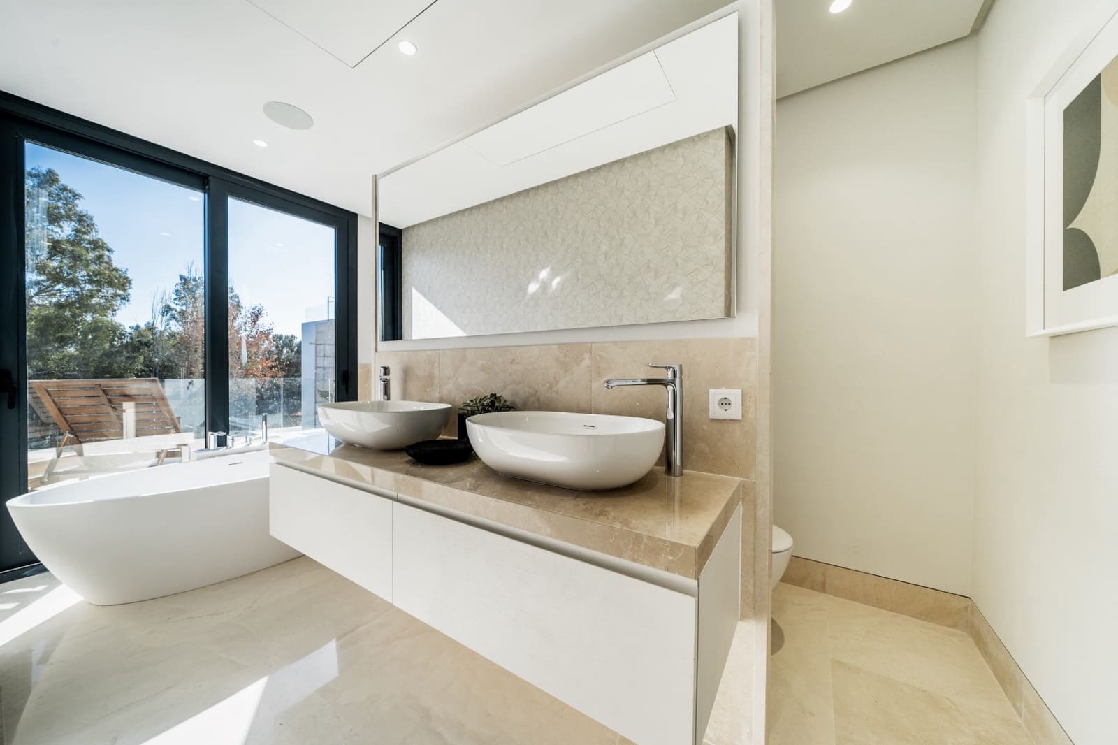4 soverom Villa til salgs i Estepona med svømmebasseng garasje - € 1 995 000 (Ref: 8029222)