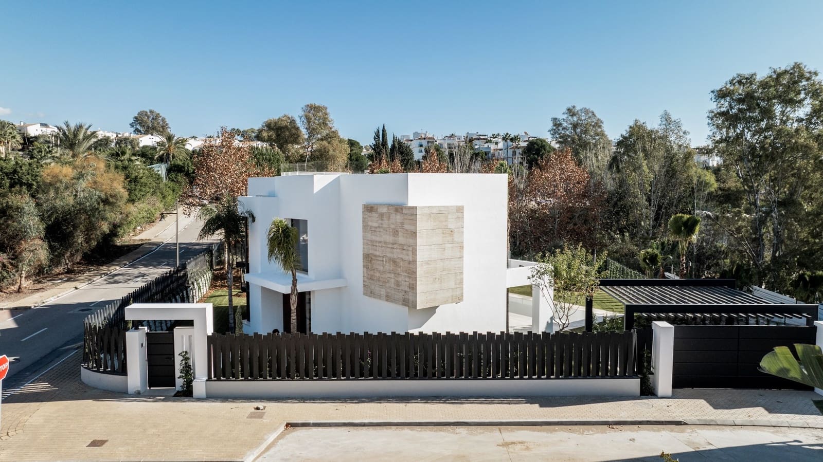 4 soverom Villa til salgs i Estepona med svømmebasseng garasje - € 1 995 000 (Ref: 8029222)