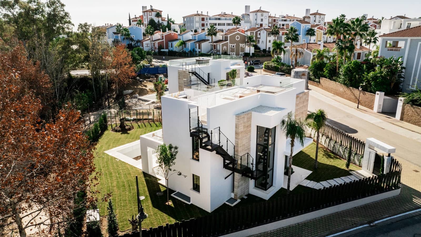 4 soverom Villa til salgs i Estepona med svømmebasseng garasje - € 1 995 000 (Ref: 8029222)
