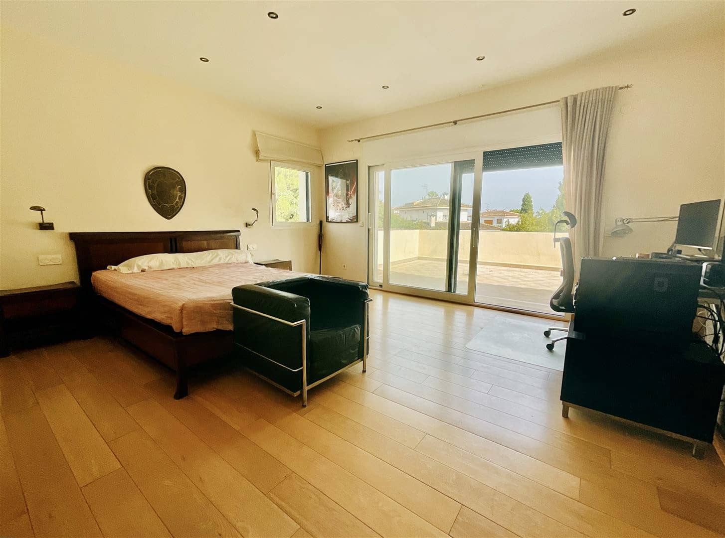 6 sypialnia Willa na sprzedaż w Marbella z basenem garażem - 1 950 000 € (Ref: 8063810)