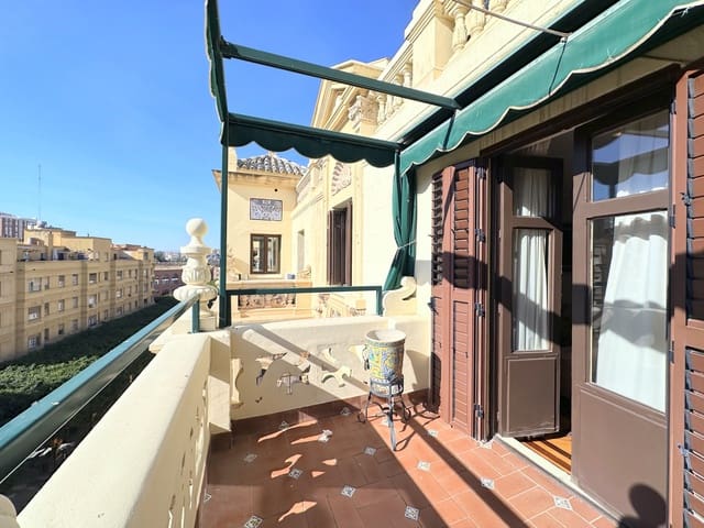 4 soveværelse Penthouse til salg i La Malagueta, Málaga by med garage - € 1.375.000 (Ref: 8063813)