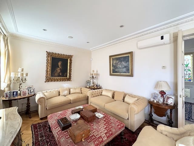 4 soverom Penthouse til salgs i La Malagueta, Málaga by med garasje - € 1 375 000 (Ref: 8063813)