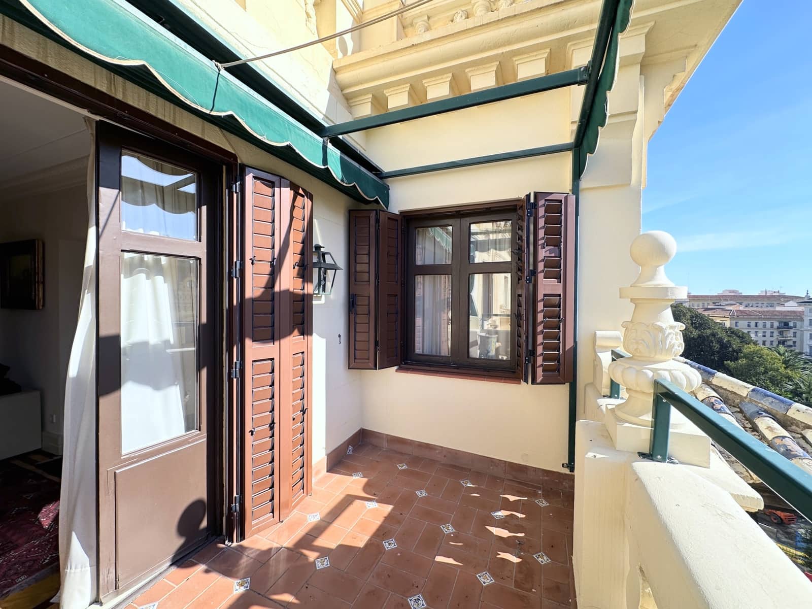 4 sypialnia Penthouse na sprzedaż w Miasto Malaga z garażem - 1 375 000 € (Ref: 8063813)