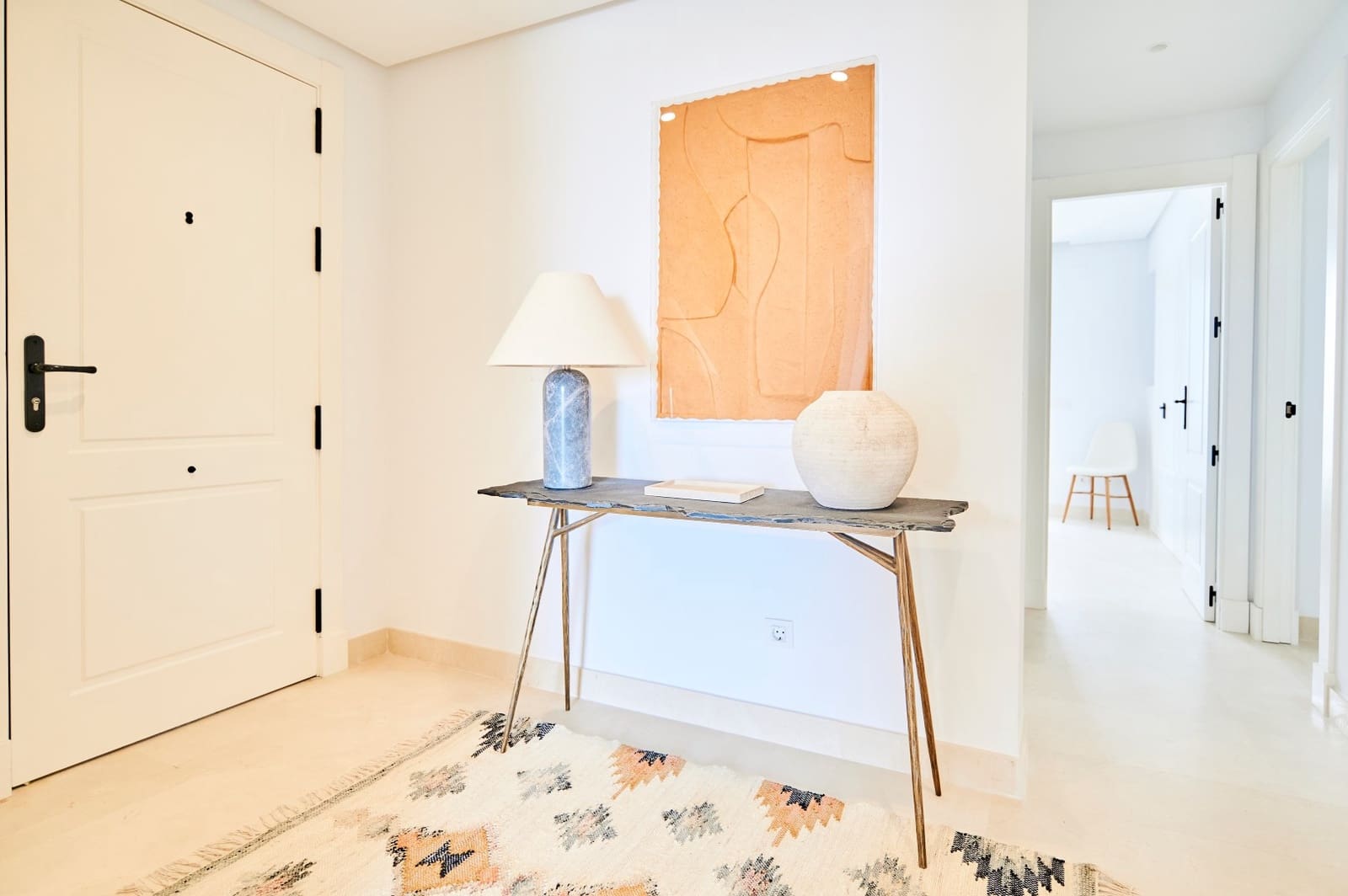 Apartamento de 3 habitaciones en Nueva Andalucia en venta con piscina garaje - 722.500 € (Ref: 8076249)