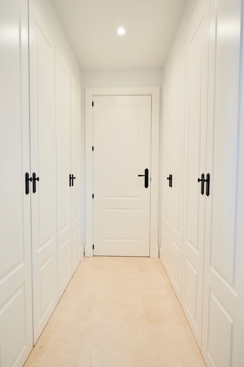 Apartamento de 3 habitaciones en Nueva Andalucia en venta con piscina garaje - 722.500 € (Ref: 8076249)