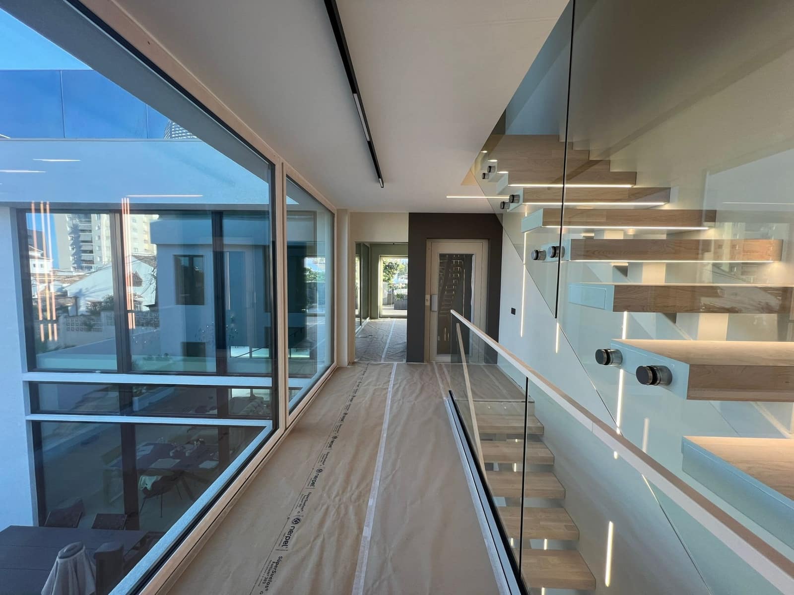 4 soveværelse Villa til salg i Benalmadena Costa med swimmingpool garage - € 2.400.000 (Ref: 8096448)