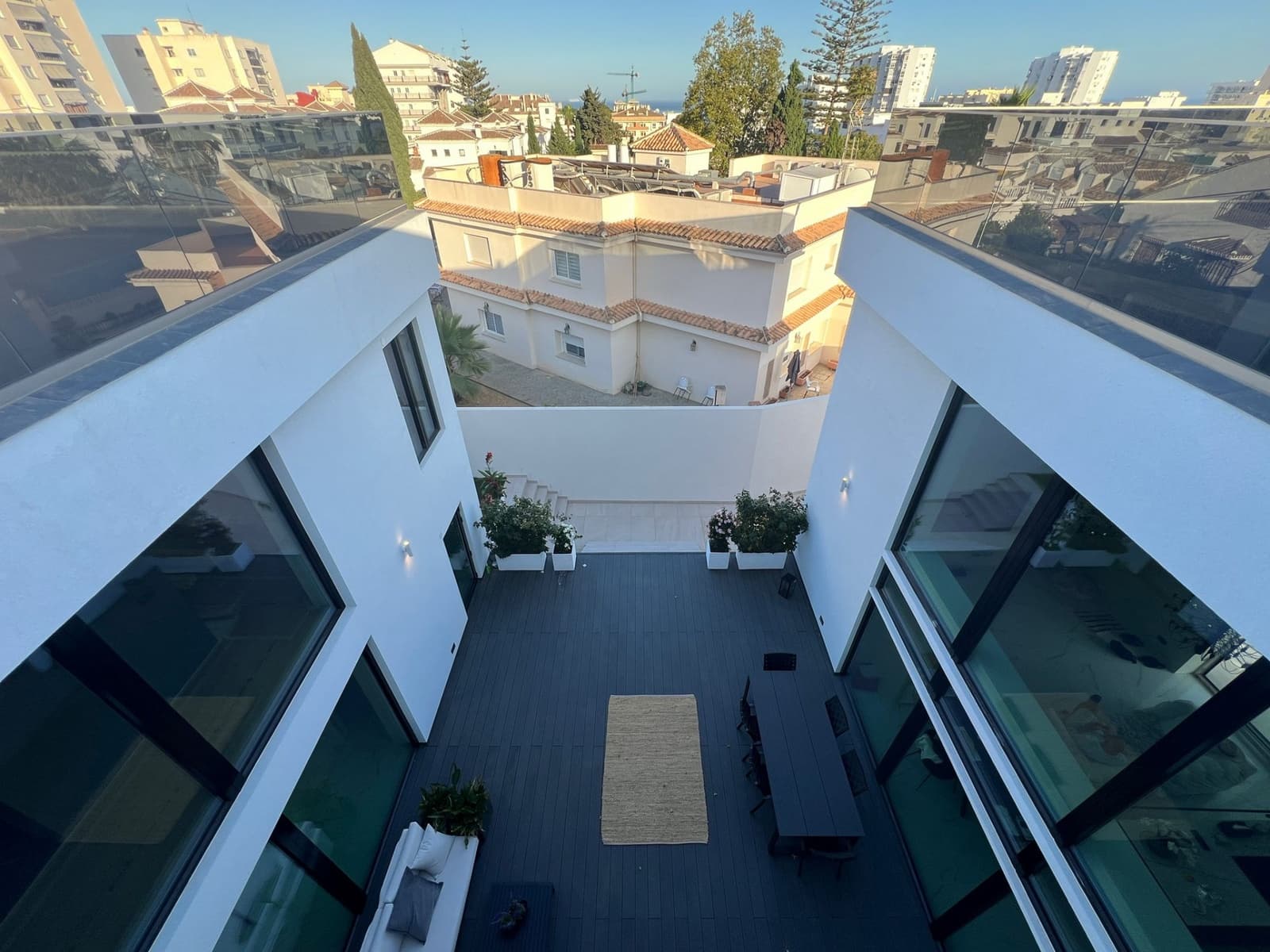 4 soveværelse Villa til salg i Benalmadena Costa med swimmingpool garage - € 2.400.000 (Ref: 8096448)
