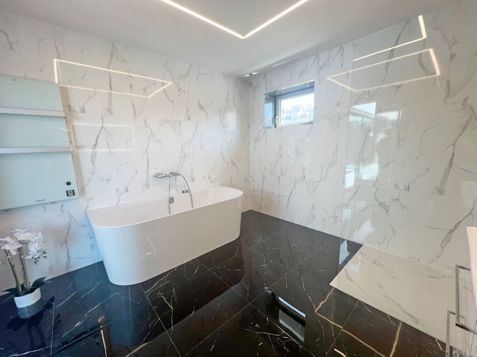 4 chambre Villa/Maison à vendre à Benalmadena Costa avec piscine garage - 2 400 000 € (Ref: 8096448)