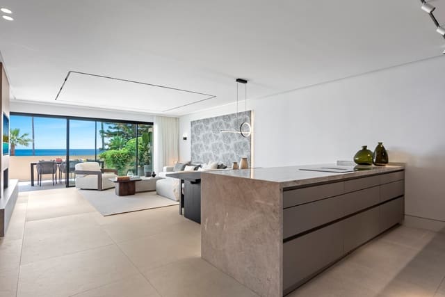 3 bedroom Apartment for sale in Estepona with pool garage - € 1,995,000 (Ref: 8103939)