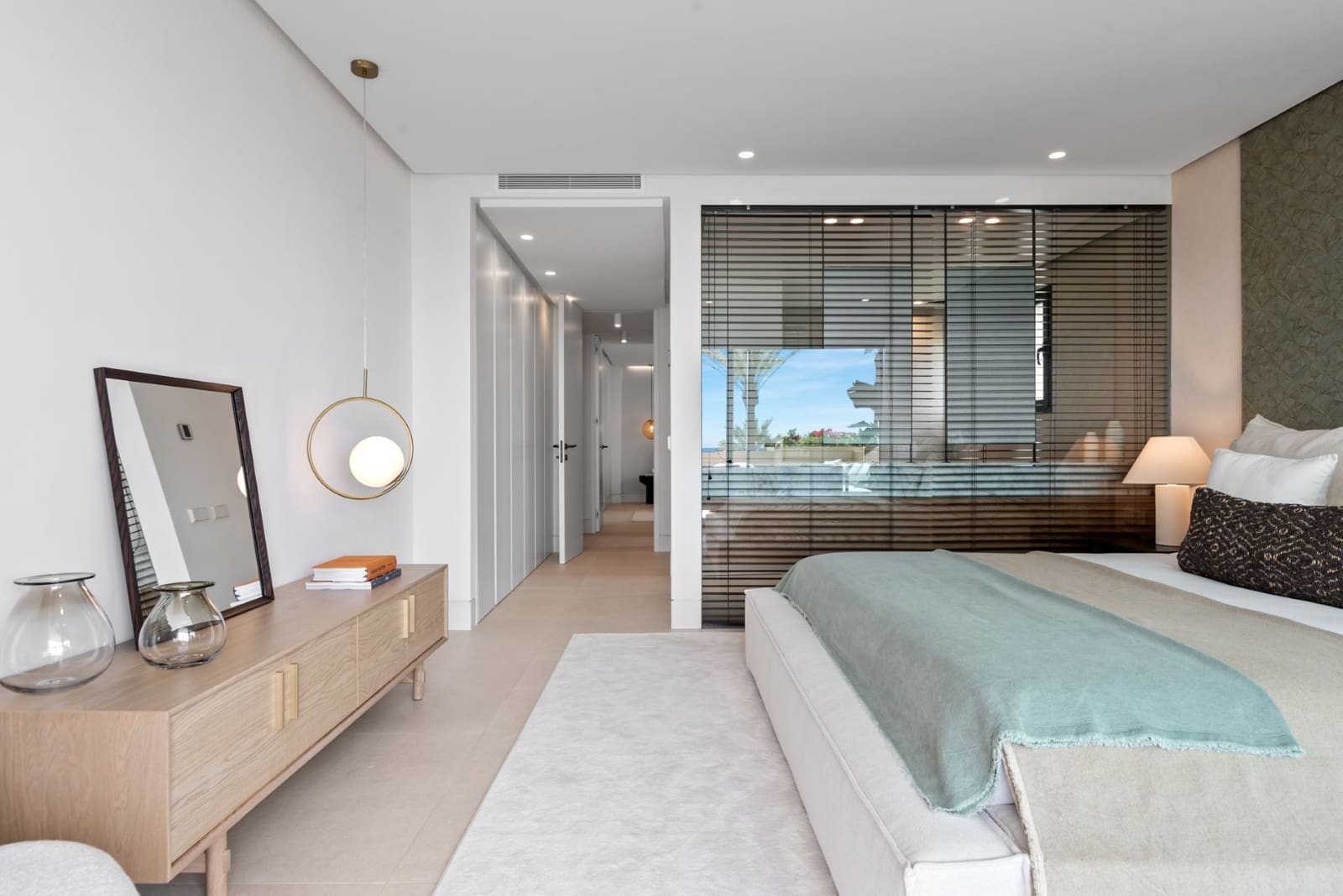 3 chambre Appartement à vendre à Estepona avec piscine garage - 1 995 000 € (Ref: 8103939)