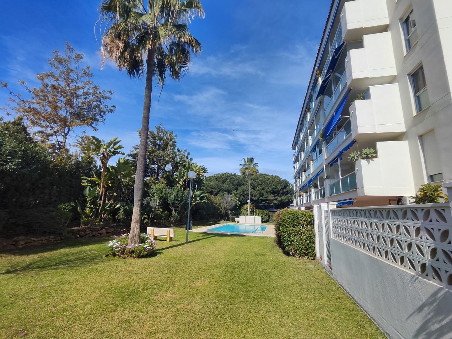 Studio til salg i Marbella med swimmingpool - € 210.000 (Ref: 8148251)