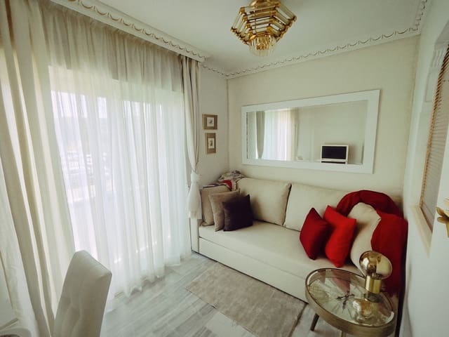 Studio til salg i Marbella med swimmingpool - € 210.000 (Ref: 8148251)