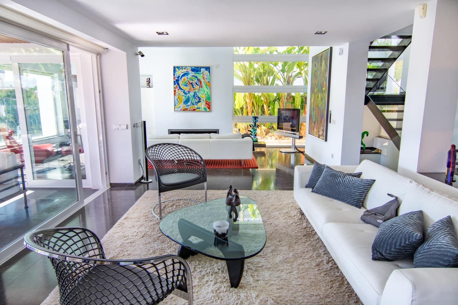 4 bedroom Villa for sale in Marbella with pool garage - € 2,175,000 (Ref: 8213355)