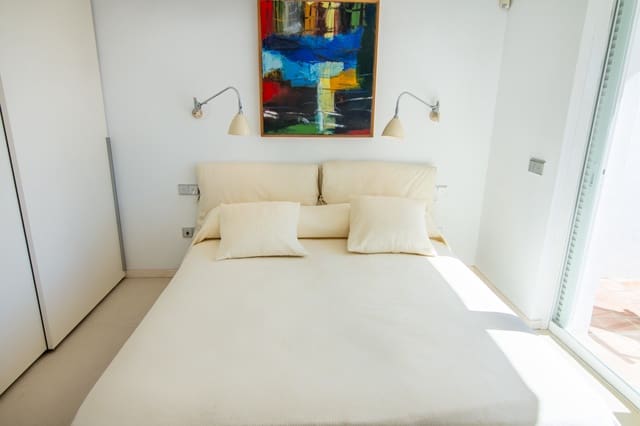 4 sovrum Villa till salu i Marbella med pool garage - 2 175 000 € (Ref: 8213355)