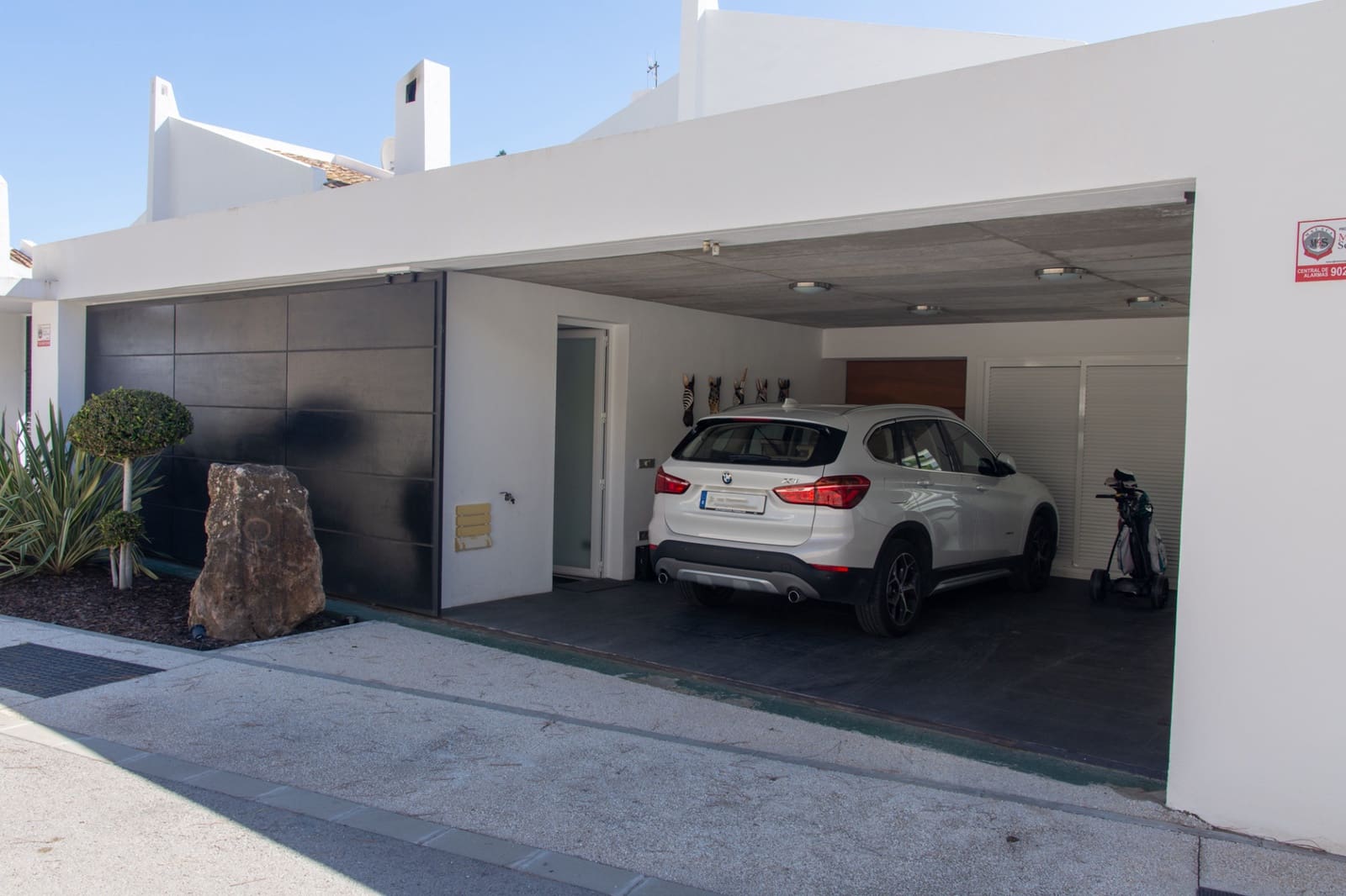 Chalet de 4 habitaciones en Marbella en venta con piscina garaje - 2.175.000 € (Ref: 8213355)