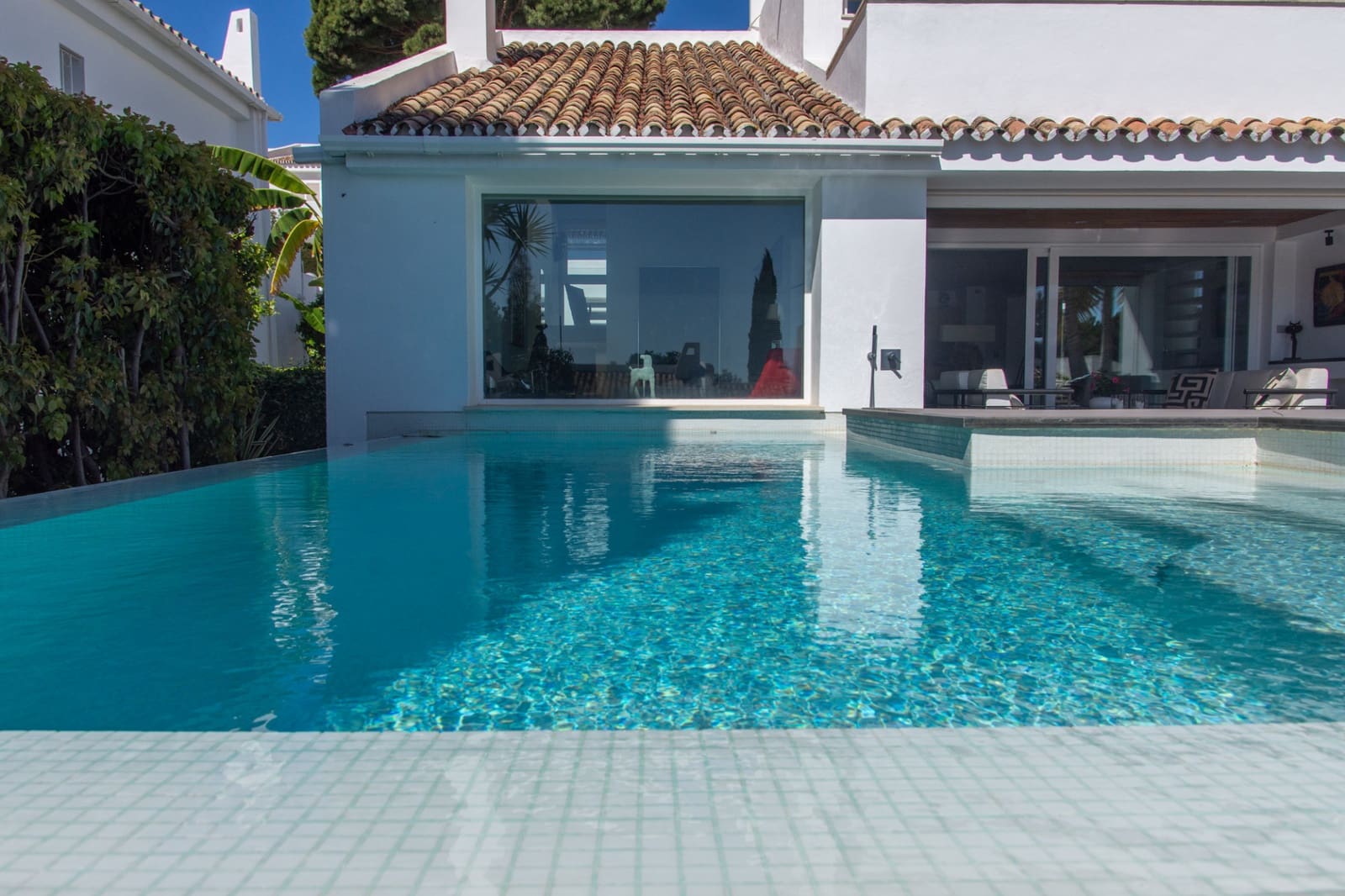 Chalet de 4 habitaciones en Marbella en venta con piscina garaje - 2.175.000 € (Ref: 8213355)