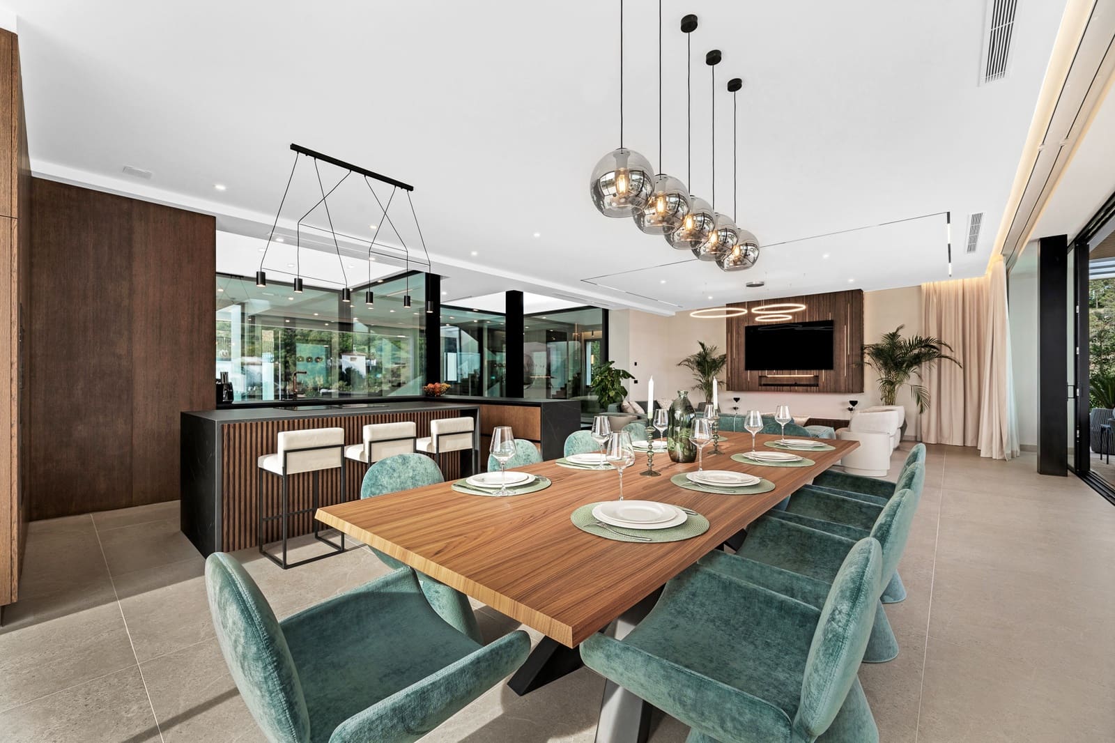 6 soveværelse Villa til salg i El Madronal med swimmingpool garage - € 7.000.000 (Ref: 8302859)