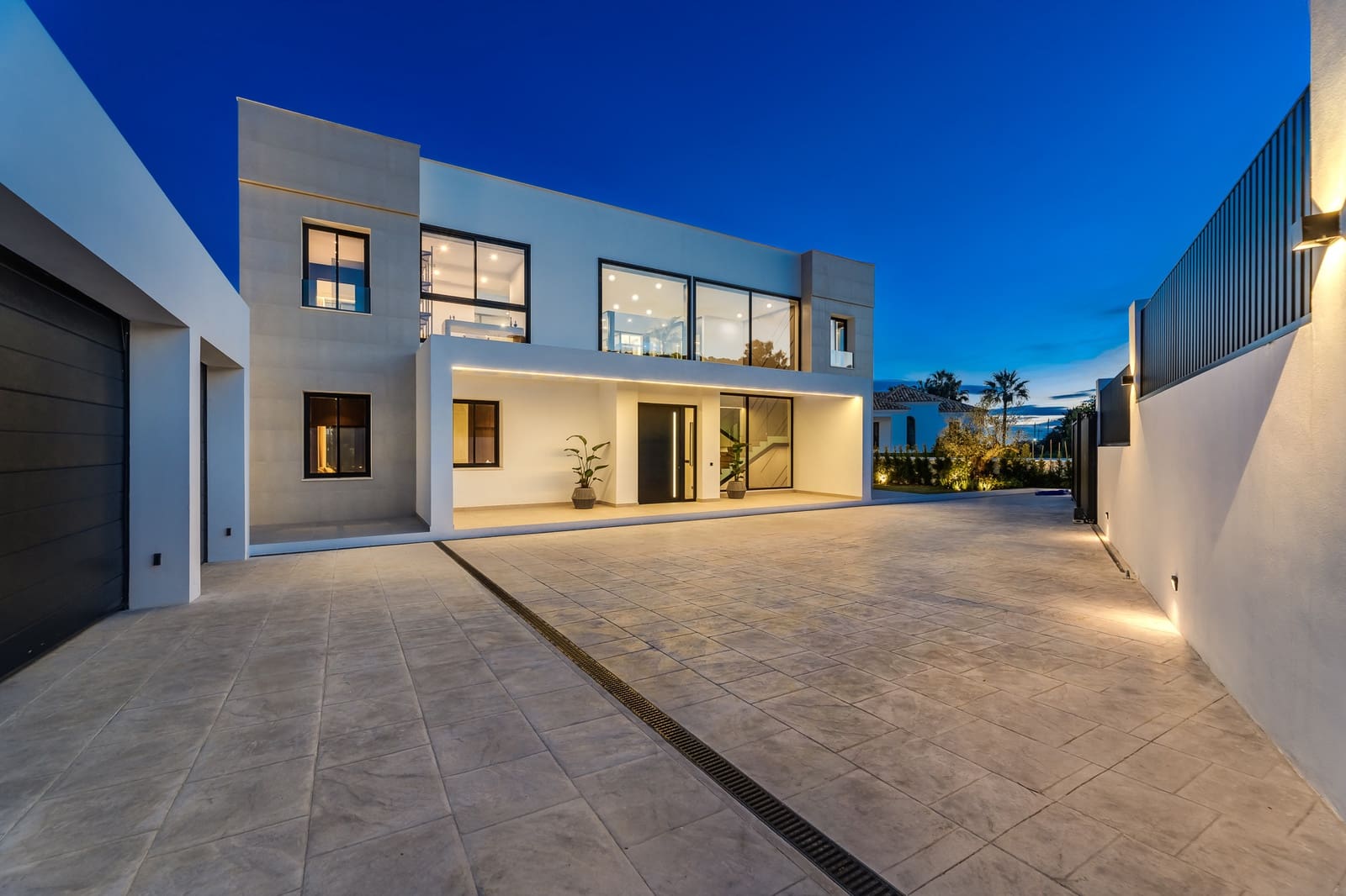 6 Zimmer Villa zu verkaufen in El Madronal mit Pool Garage - 7.000.000 € (Ref: 8302859)