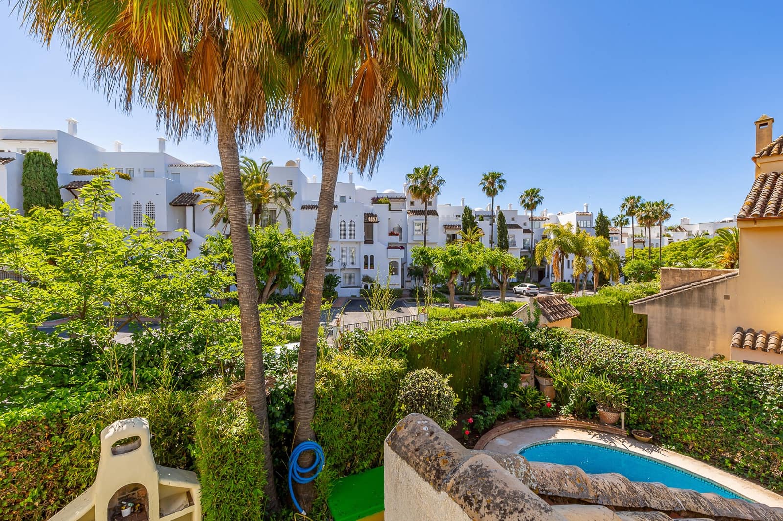 3 sypialnia Willa na sprzedaż w Marbella z basenem garażem - 2 700 000 € (Ref: 8308274)