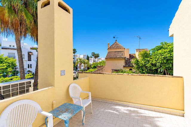3 sovrum Villa till salu i Marbella med pool garage - 2 700 000 € (Ref: 8308274)