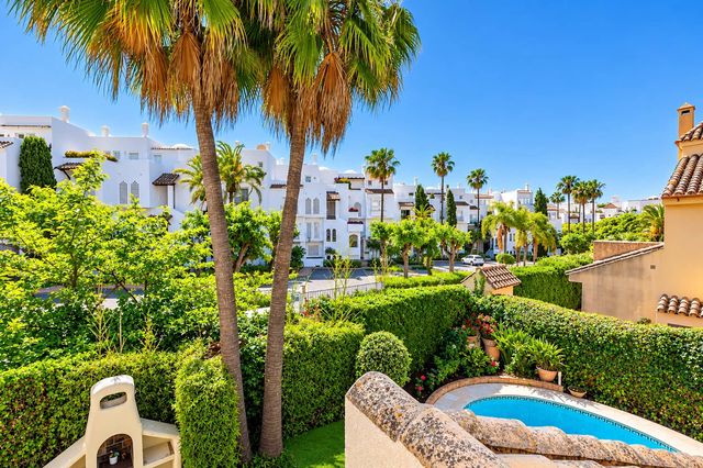 3 sovrum Villa till salu i Marbella med pool garage - 2 700 000 € (Ref: 8308274)