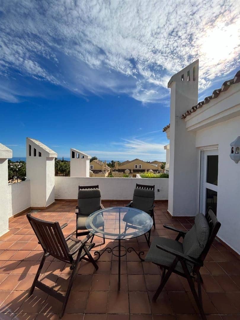 2 soveværelse Penthouse til salg i Marbella med swimmingpool garage - € 500.000 (Ref: 8313693)