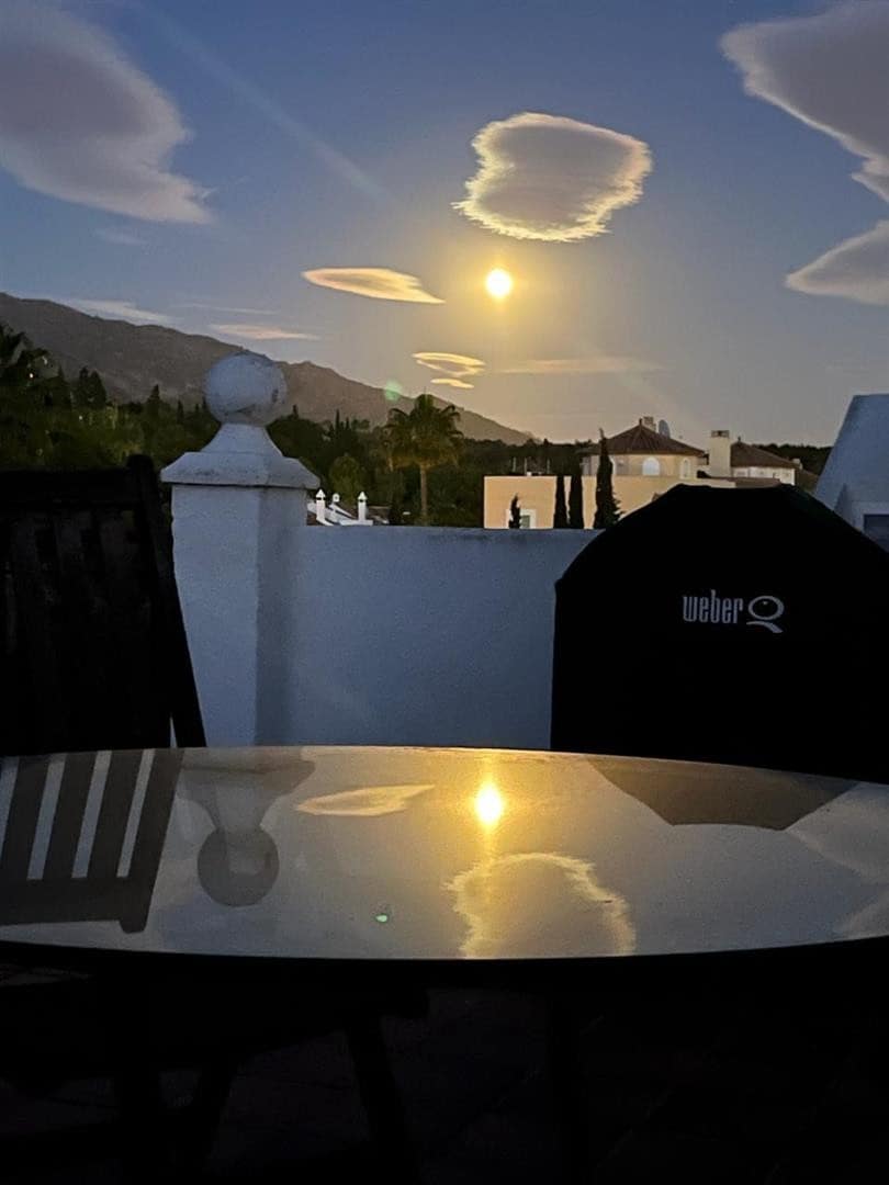 2 soveværelse Penthouse til salg i Marbella med swimmingpool garage - € 500.000 (Ref: 8313693)