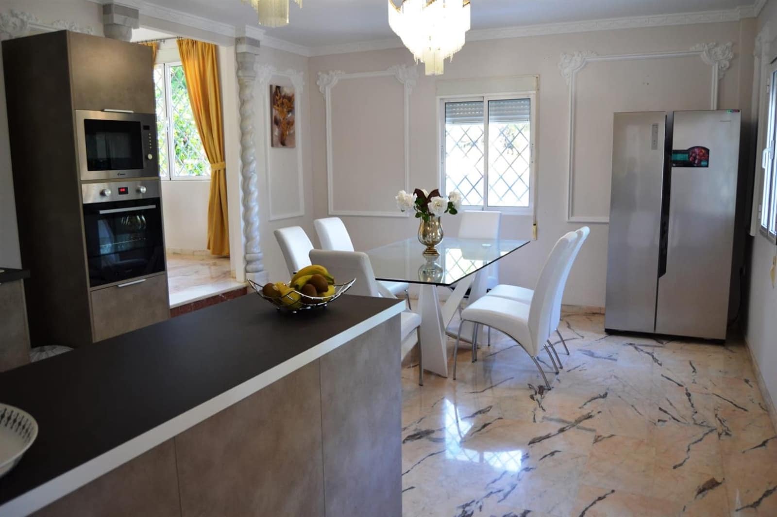 10 bedroom Villa for sale in Marbella with pool garage - € 1,880,000 (Ref: 8313694)